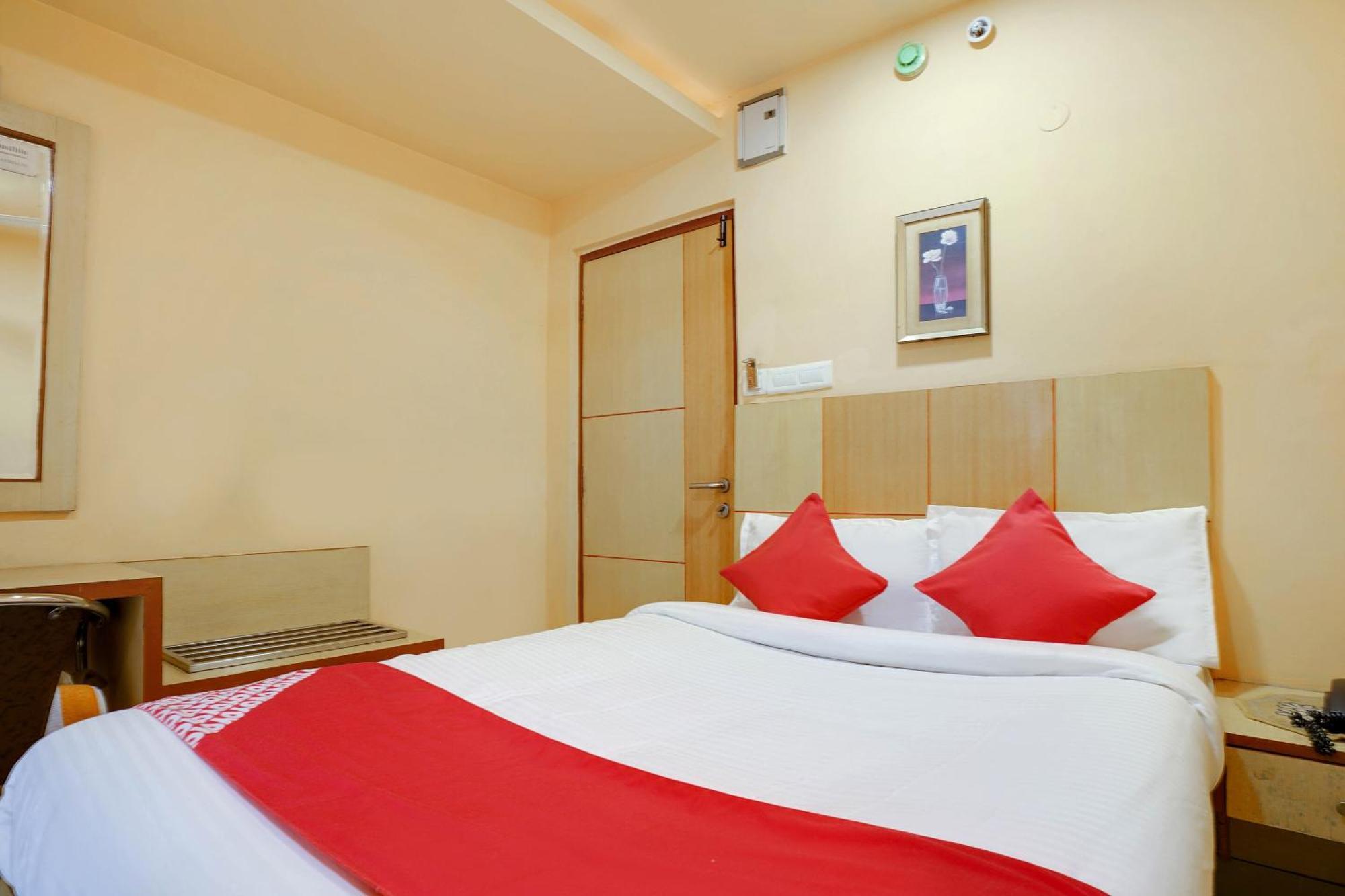 Hotel O Shanta Residency Lodge Sururnagar Dış mekan fotoğraf