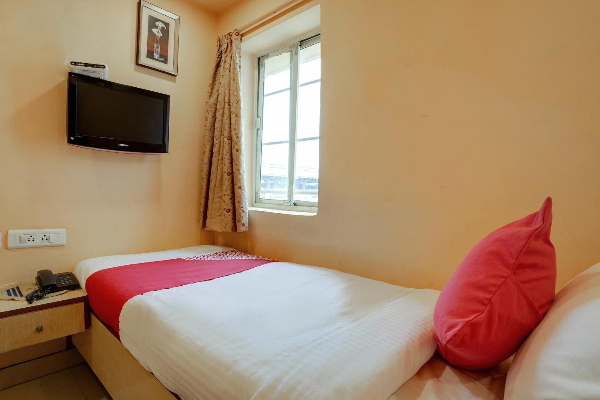 Hotel O Shanta Residency Lodge Sururnagar Dış mekan fotoğraf