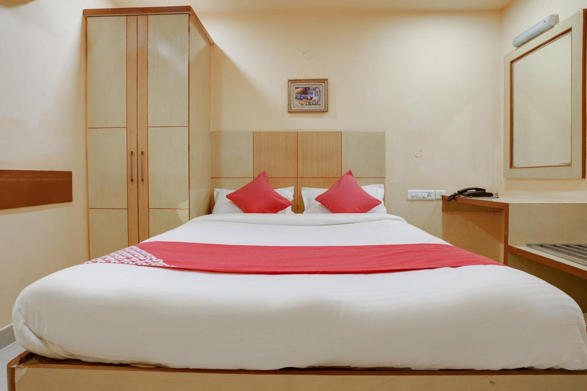 Hotel O Shanta Residency Lodge Sururnagar Dış mekan fotoğraf